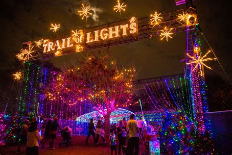LIST: Central Texas festive light displays this holiday season